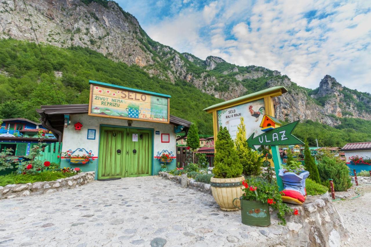 天堂生态度假酒店 科尼茨 外观 照片